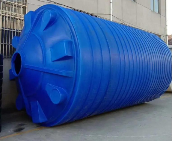 大型儲罐滾塑模具成型產品
